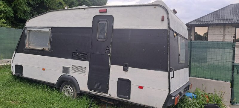 Rulota Elddis Hurricane GT din 01.06.1997 (doar 968 kg greutate